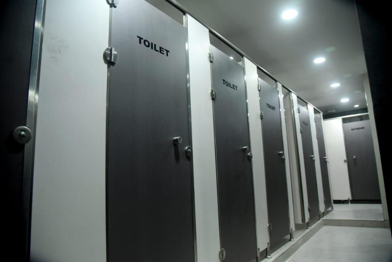 Auberge de jeunesse Charyana Lady Dorms à Ahmedabad Extérieur photo
